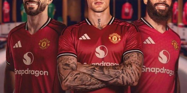 曼联8500万签谢什科，已到曼市亮相计划曝光！阿莫林下一步补强中场