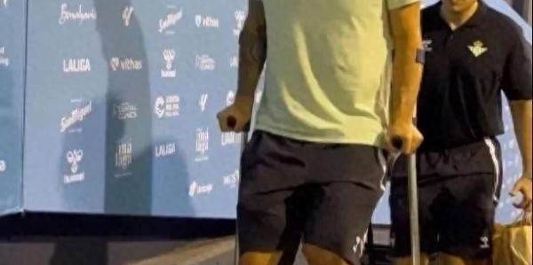 突发！西甲球星遭重创骨折，曼联又被“自家球员”扎心了！