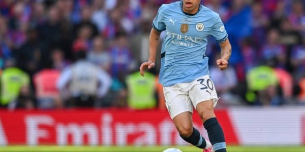 河床高层：埃切维里能适应任何战术要求，他能在曼城取得成功